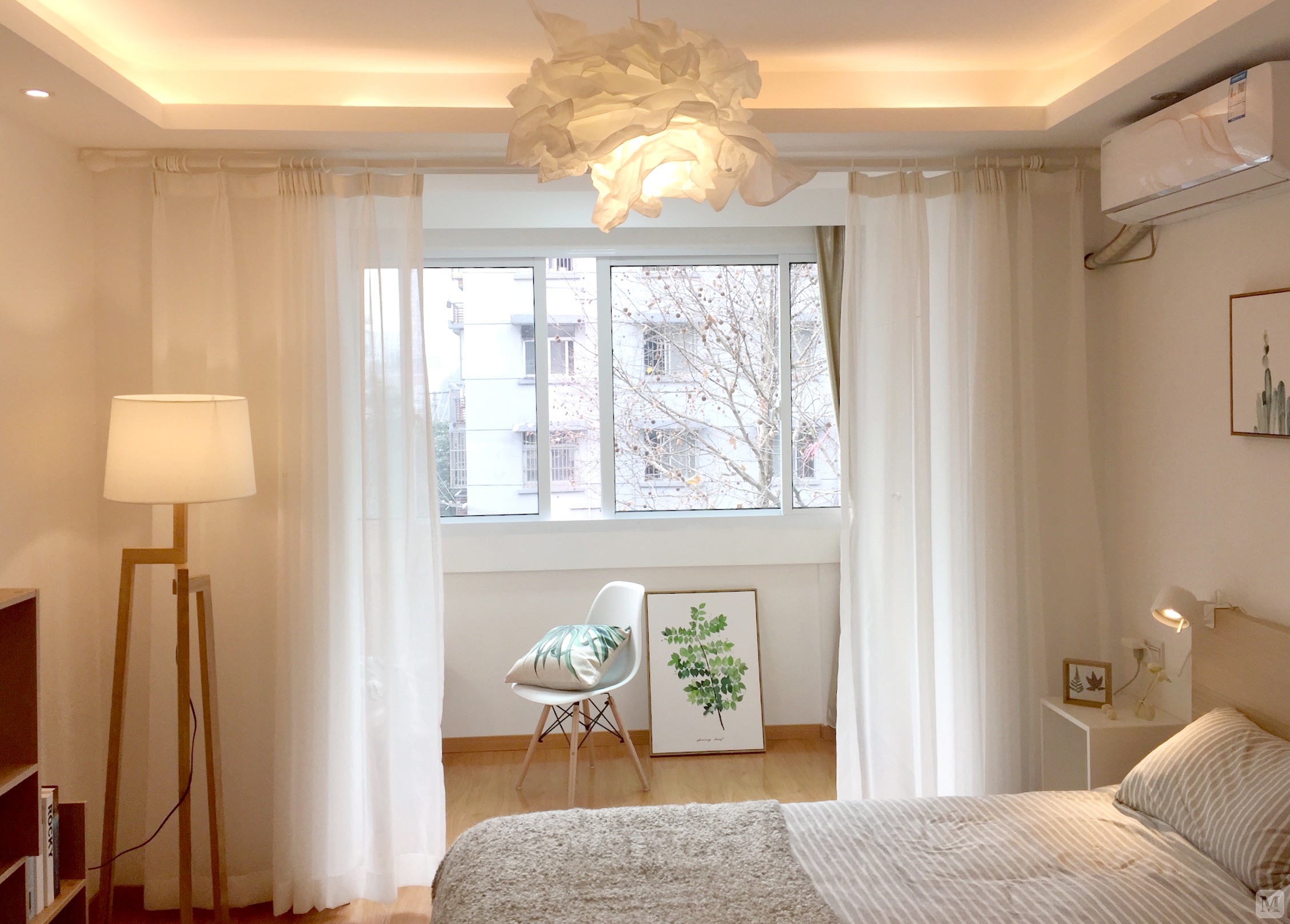 美式卧室窗帘装修效果图