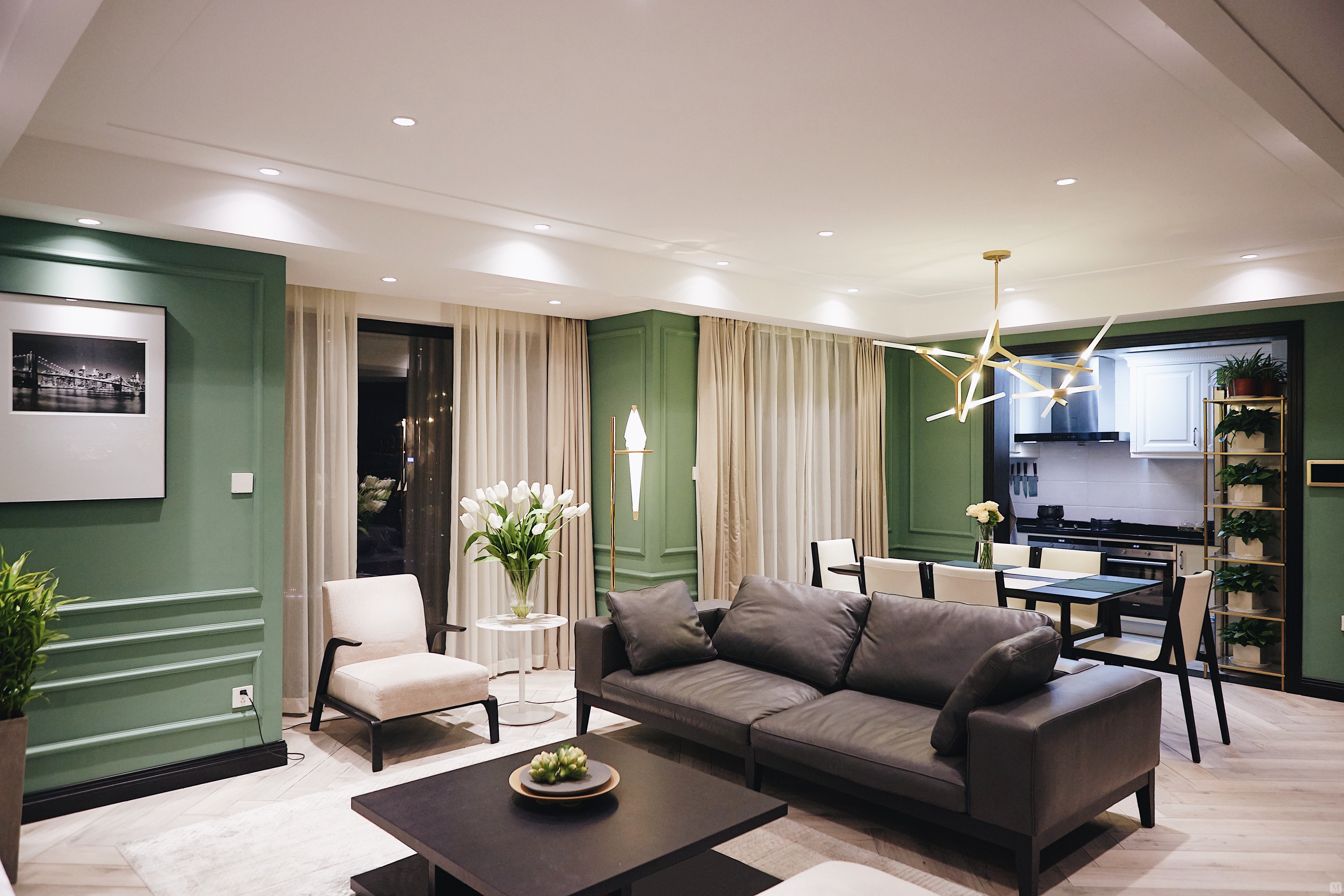 大都会设计师通过设计语言塑造出简约舒适的生活场景,营造了舒适的