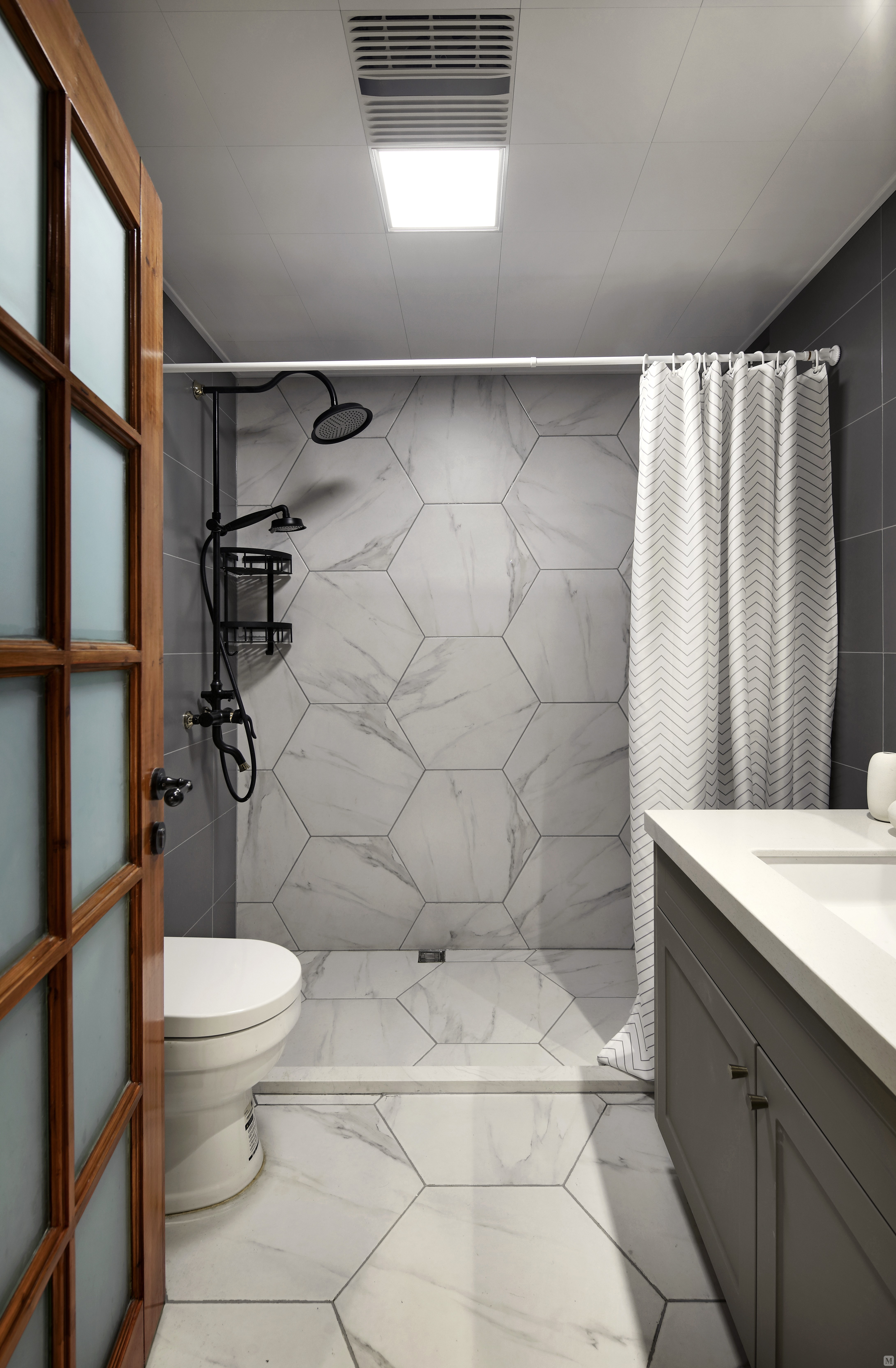 简约卫生间浴缸装修效果图