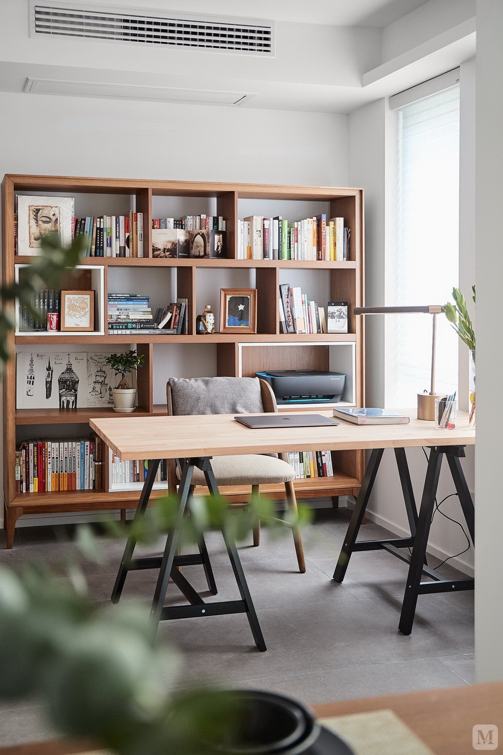 简约书房书柜装修效果图