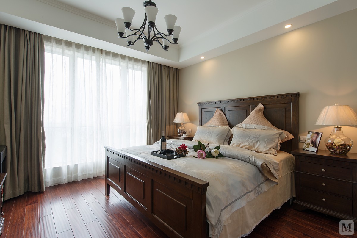 本套案例设计师采用的是现代美式风格的设计.