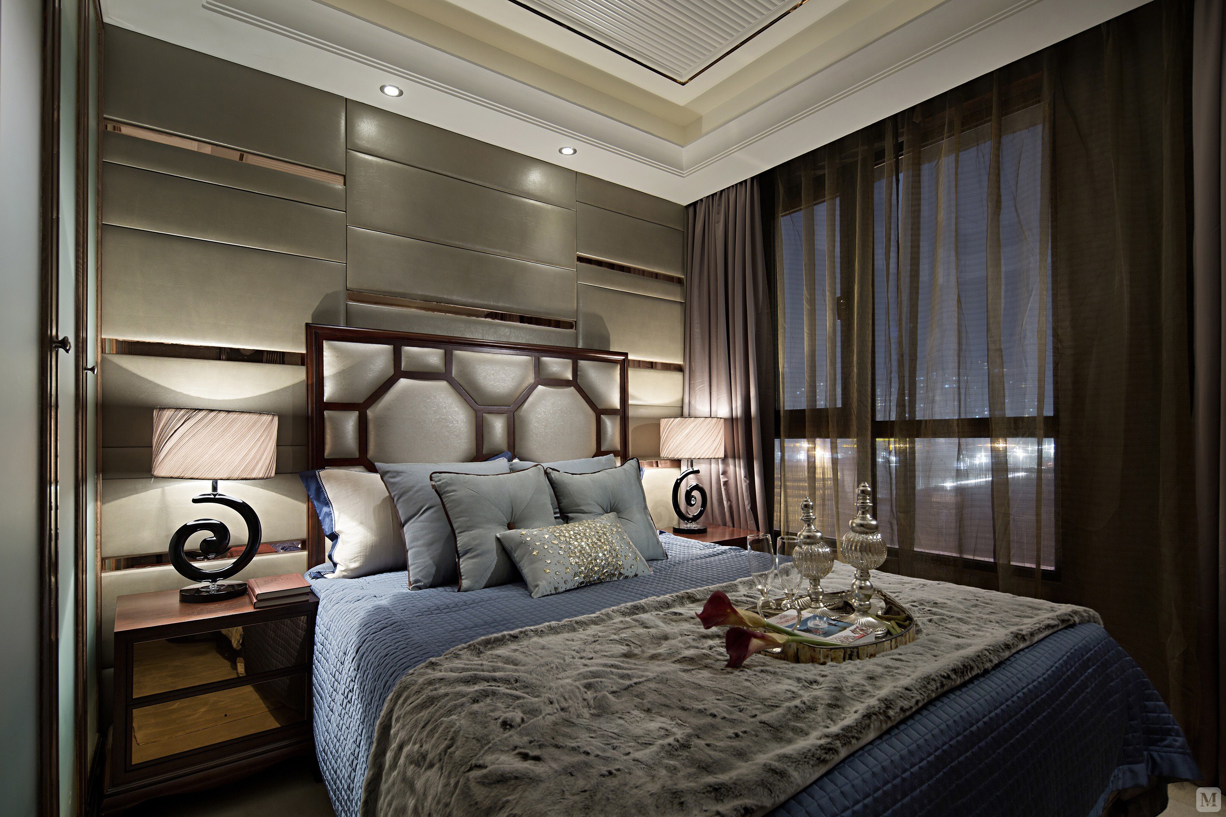 美式风格装修最常采用花草图案进行局部装饰,呈现的效果大多可爱有余