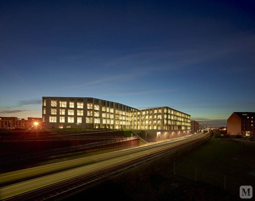 【装修设计】高档办公楼效果图欣赏及注意事项!