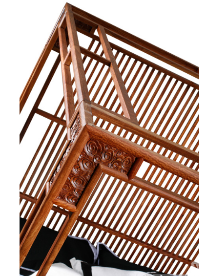 荣麟 刺猬紫檀(pterocarpus erinaceus)架子床 京瓷 a103