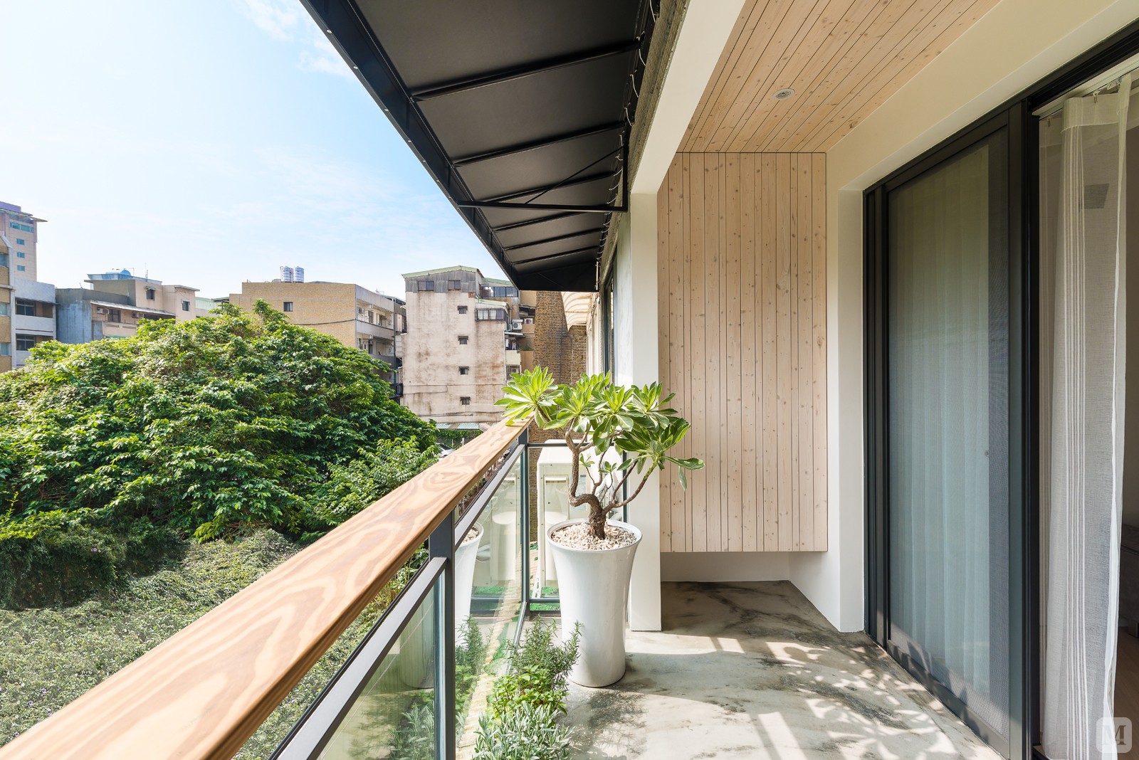 日式阳台灯具装修效果图