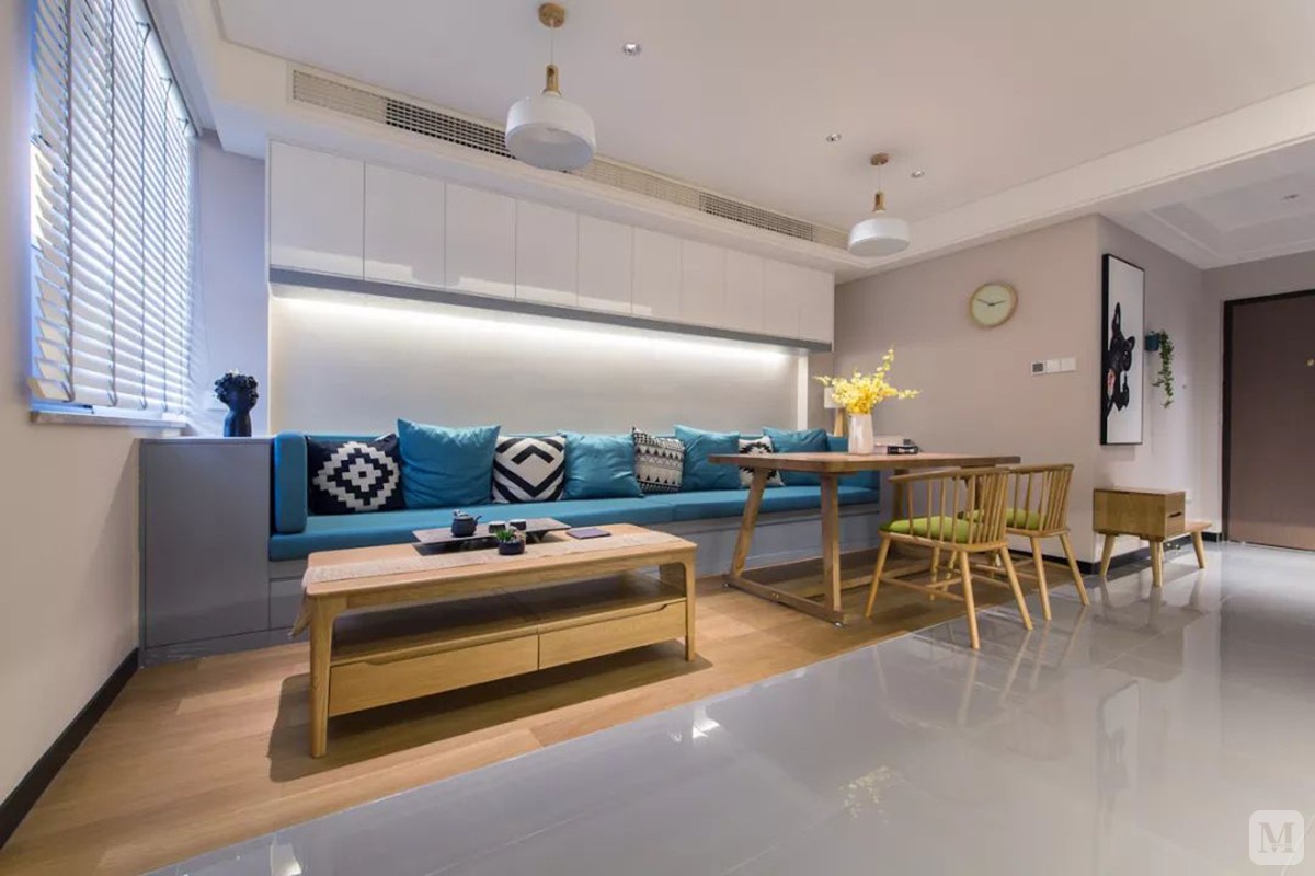 8万120㎡简约三房装修客餐厅一体的卡座